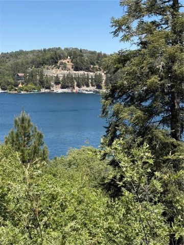 28838 Palisades, Lake Arrowhead, CA 92352