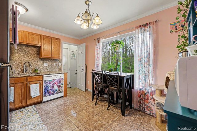 1649 S Pasadena Avenue, Ypsilanti Charter Township, MI 48198
