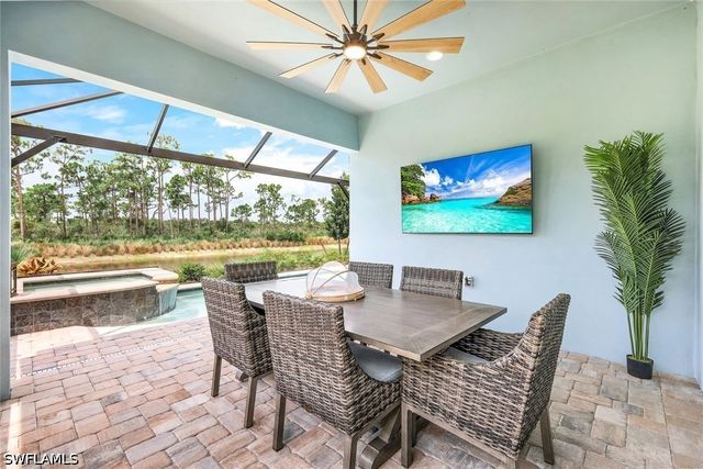 6875 Saona CT, Naples, FL 34113