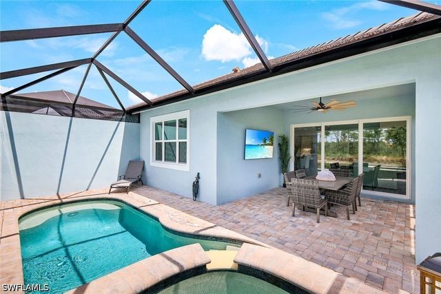 6875 Saona CT, Naples, FL 34113