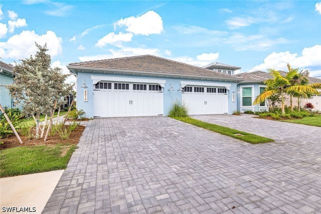 6875 Saona CT, Naples, FL 34113