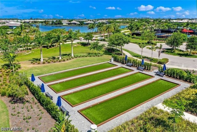 6875 Saona CT, Naples, FL 34113