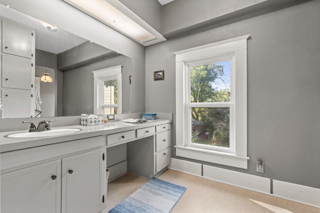 900 Park Drive, Hillsboro, TX 76645