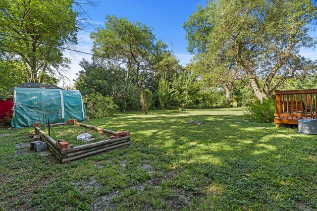 900 Park Drive, Hillsboro, TX 76645