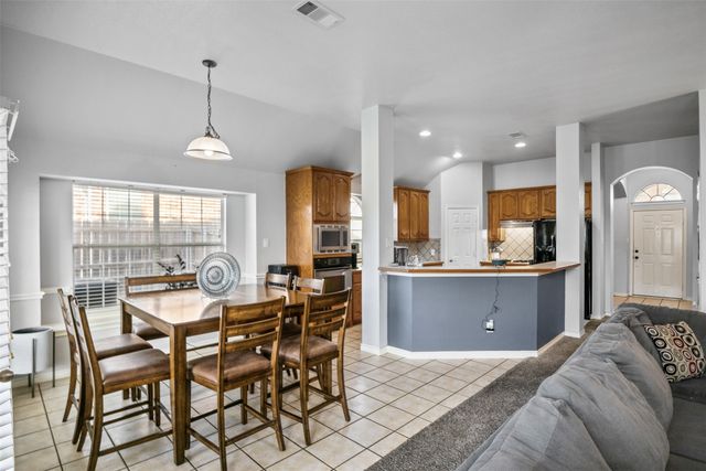 5404 Rolling Meadows Drive, Fort Worth, TX 76123