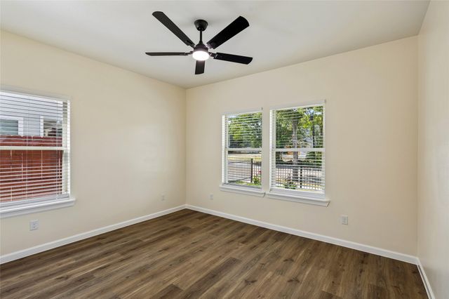 1404 E Cannon Street, Fort Worth, TX 76104
