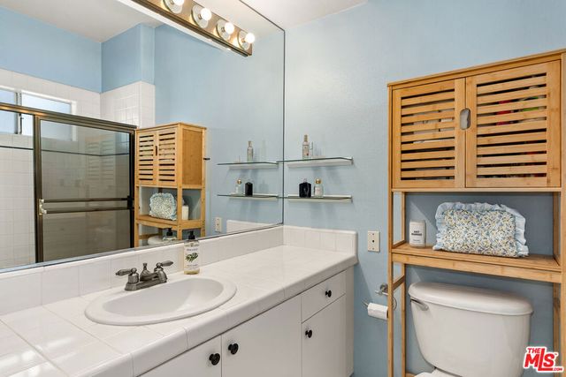 4192 Marcasel Avenue 2, Culver City, CA 90066