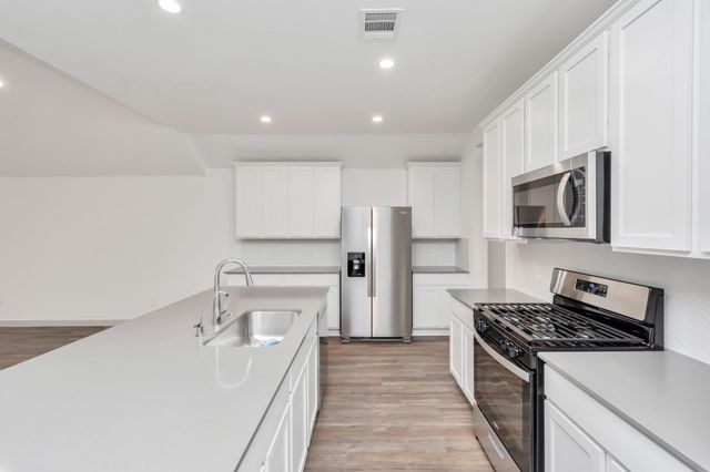 1111 Park Crest Drive, Missouri City, TX 77459