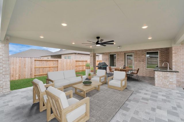 1111 Park Crest Drive, Missouri City, TX 77459