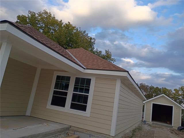 1893 S Tremont Street, Kansas City, KS 66103