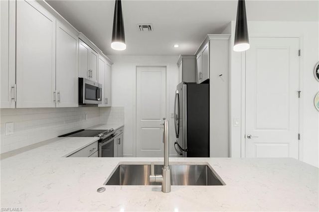 7515 Morgan WAY, Naples, FL 34119
