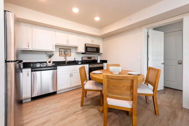 403 Veterans Boulevard A-403, Branson, MO 65616