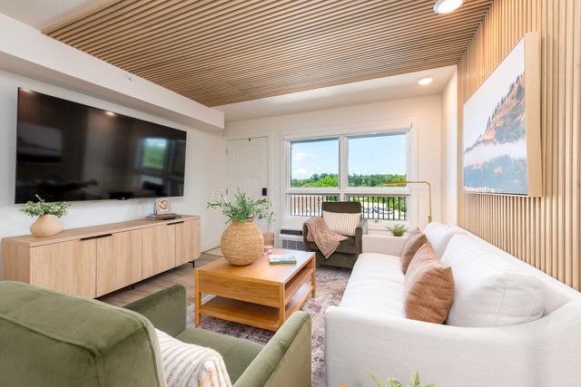 403 Veterans Boulevard A-403, Branson, MO 65616