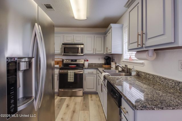 11165 Hendry Drive, Gulfport, MS 39503