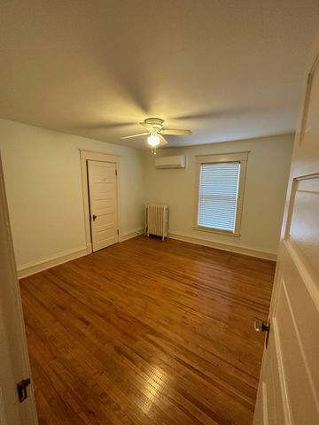 984 Hampden Avenue, Saint Paul, MN 55114