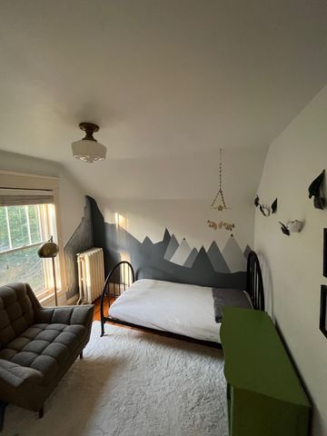 984 Hampden Avenue, Saint Paul, MN 55114