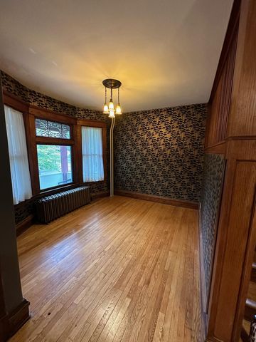 984 Hampden Avenue, Saint Paul, MN 55114