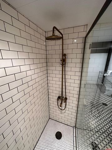 984 Hampden Avenue, Saint Paul, MN 55114