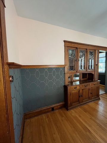 984 Hampden Avenue, Saint Paul, MN 55114