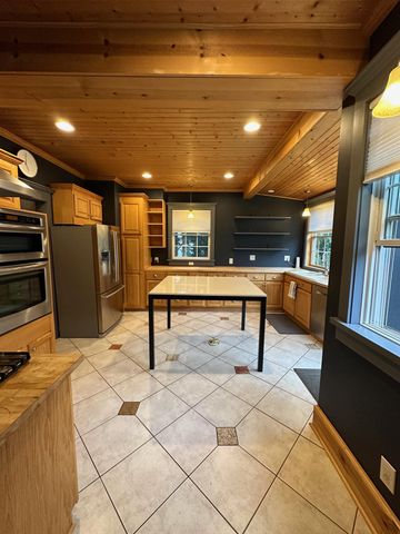 984 Hampden Avenue, Saint Paul, MN 55114