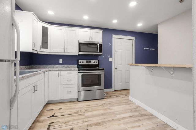 1709 13th Avenue S, Fargo, ND 58103
