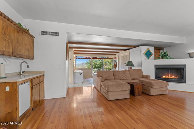 2190 JACK BURDEN Road, Wickenburg, AZ 85390