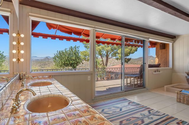 2190 JACK BURDEN Road, Wickenburg, AZ 85390
