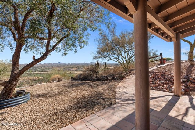 2190 JACK BURDEN Road, Wickenburg, AZ 85390