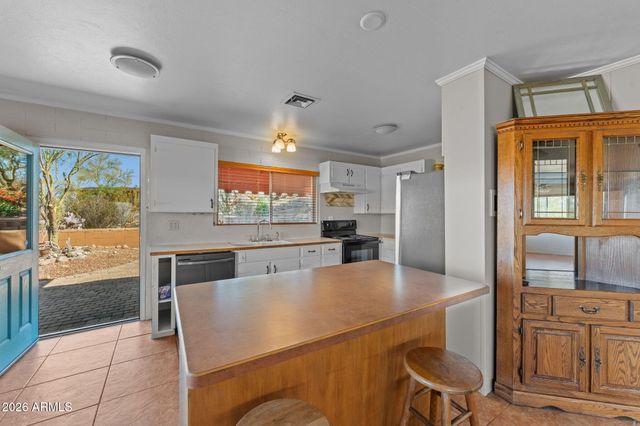 2190 JACK BURDEN Road, Wickenburg, AZ 85390
