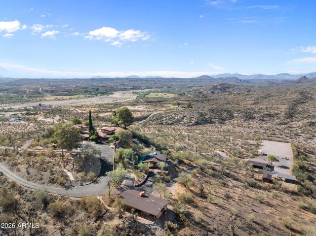 2190 JACK BURDEN Road, Wickenburg, AZ 85390