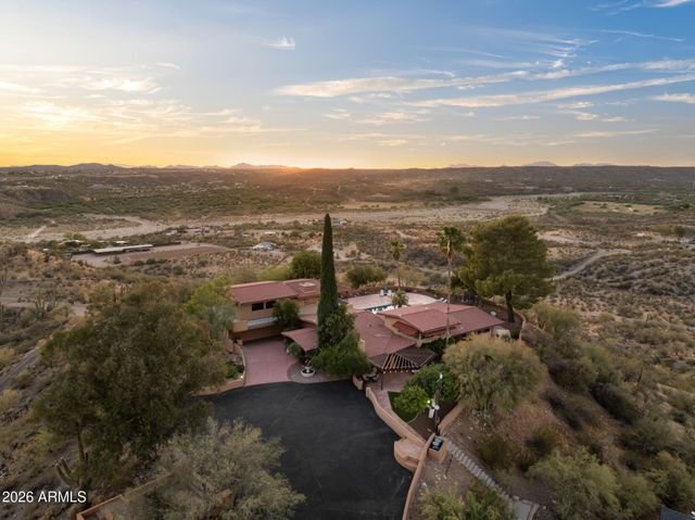 2190 JACK BURDEN Road, Wickenburg, AZ 85390