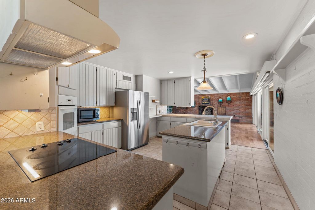 2190 JACK BURDEN Road, Wickenburg, AZ 85390 — photo 4