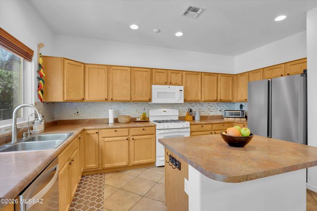 15011 S Camino Rancho Sueno, Sahuarita, AZ 85629