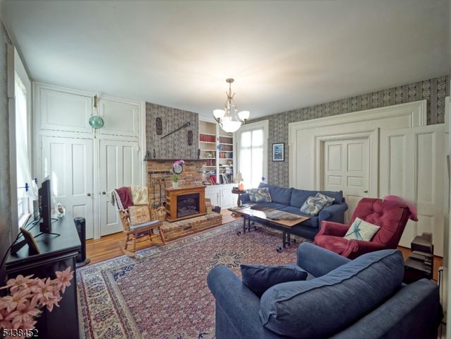 56 W Main St, Clinton Town, NJ 08809
