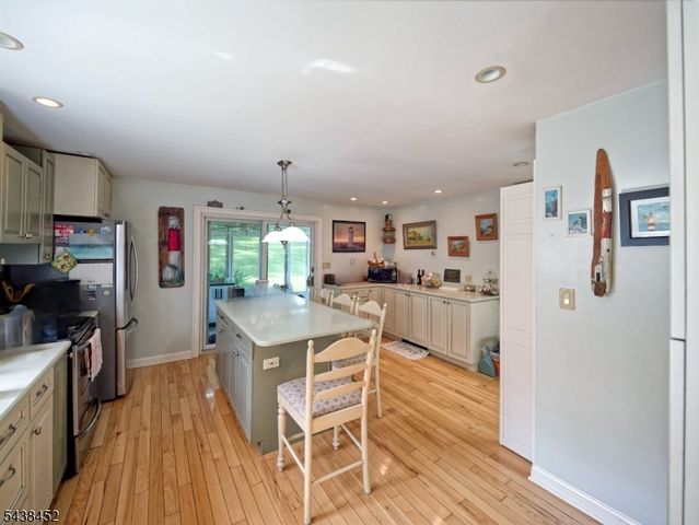 56 W Main St, Clinton Town, NJ 08809