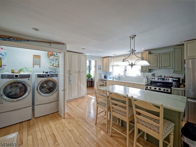 56 W Main St, Clinton Town, NJ 08809