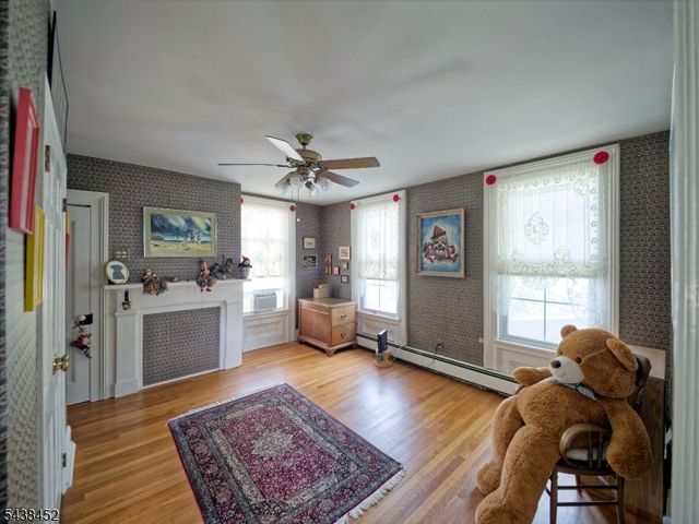 56 W Main St, Clinton Town, NJ 08809
