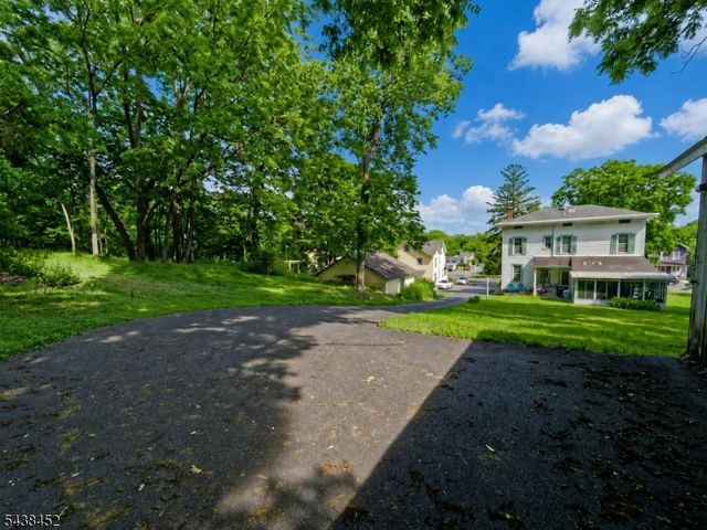 56 W Main St, Clinton Town, NJ 08809