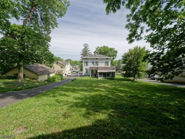 56 W Main St, Clinton Town, NJ 08809