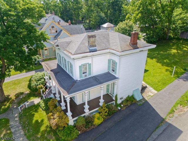 56 W Main St, Clinton Town, NJ 08809