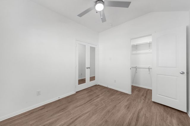 218 Fairmeade Drive, Terrell, TX 75160