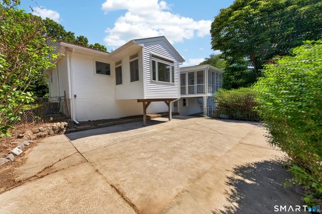 412 Narrow Lane, Orange, CT 06477