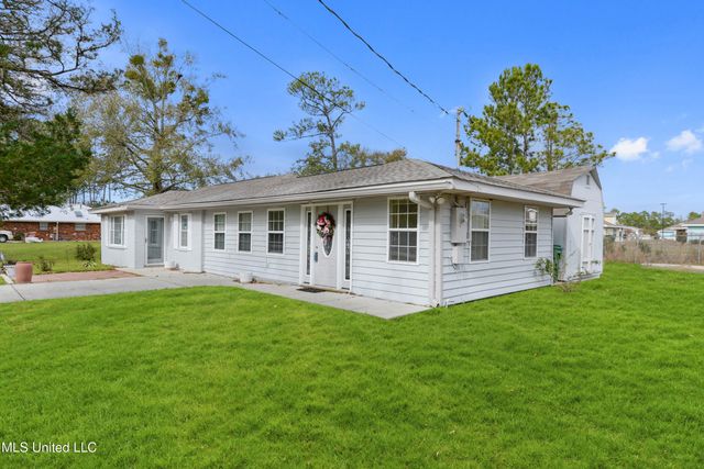 633 Keller Street, Bay Saint Louis, MS 39520