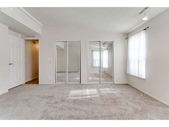 5320 BURKE St, Eugene, OR 97402
