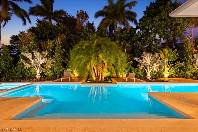 745 Pectin RD, Naples, FL 34102