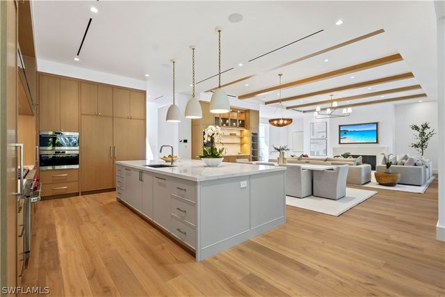 745 Pectin RD, Naples, FL 34102