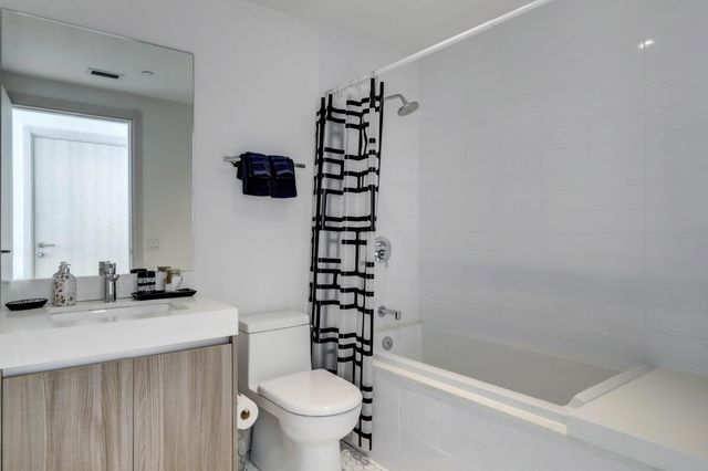 401 N Birch Road Th3, Fort Lauderdale, FL 33304