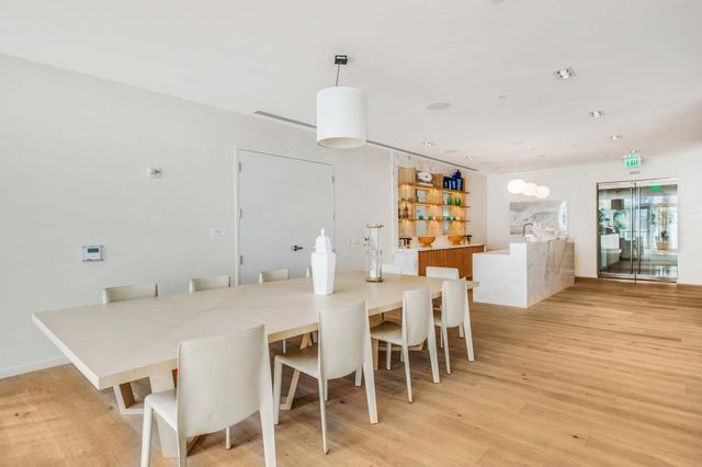 401 N Birch Road Th3, Fort Lauderdale, FL 33304