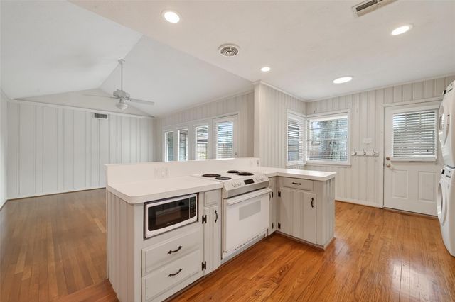 4807 Creekbend Drive, Houston, TX 77035