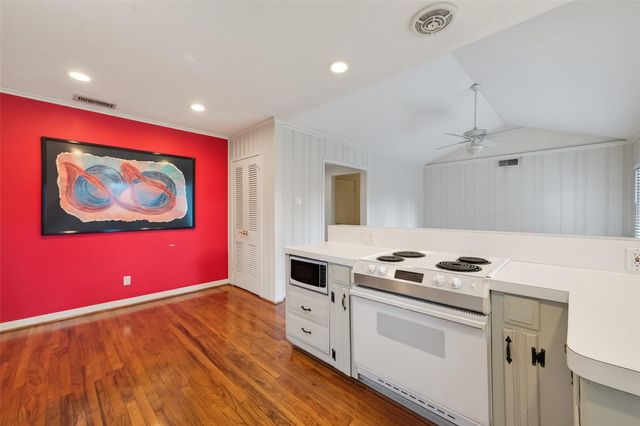 4807 Creekbend Drive, Houston, TX 77035